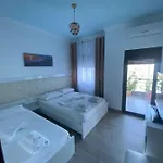 Szálloda Seaside & Saranda
