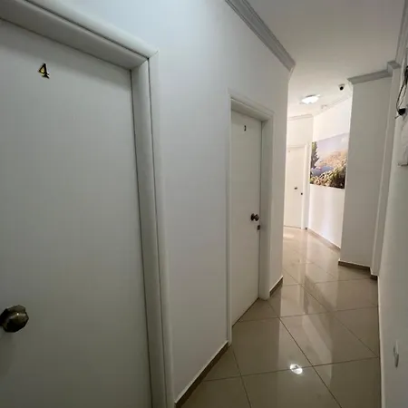 מלון Seaside & *