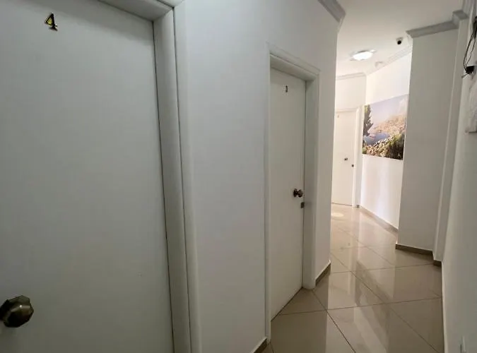 Отель Seaside & *