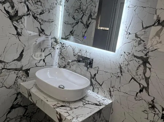 Отель Seaside & *