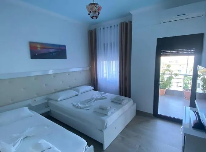 Отель Seaside & Саранда